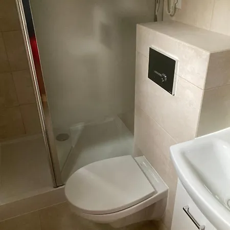 Cisy I -bon Turystyczny,teren Na Wylacznosc,150 M Od Jeziora